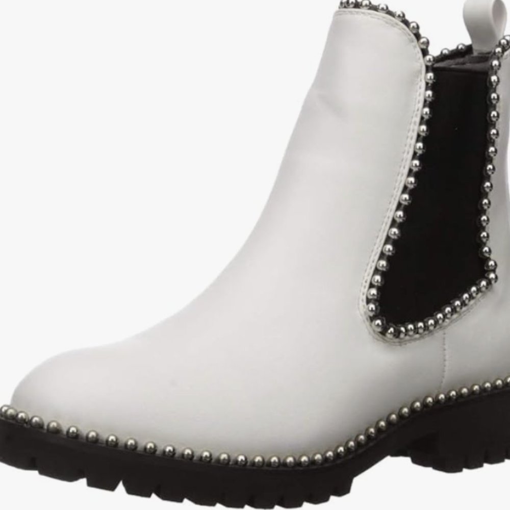 Seven Dials Shelley White Studded Chelsea Boots Size 9